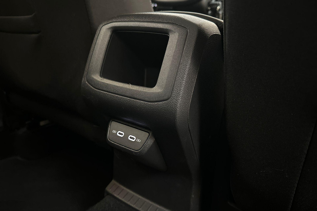 Volkswagen T-Cross (X464DS) met abonnement