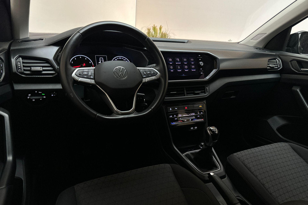 Volkswagen T-Cross (X464DS) met abonnement