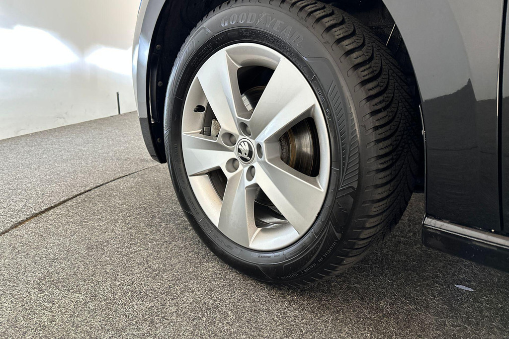 ŠKODA Scala (X249PD) met abonnement