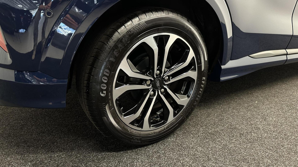 Ford Puma (K404XB) met abonnement