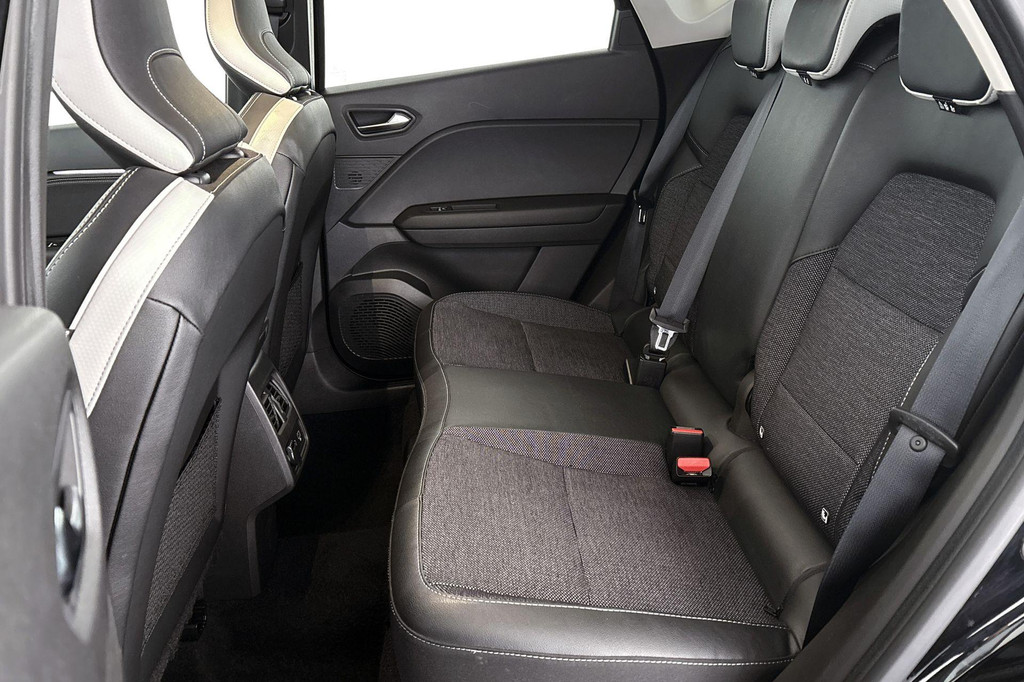 Renault Captur (KGJ04K) met abonnement