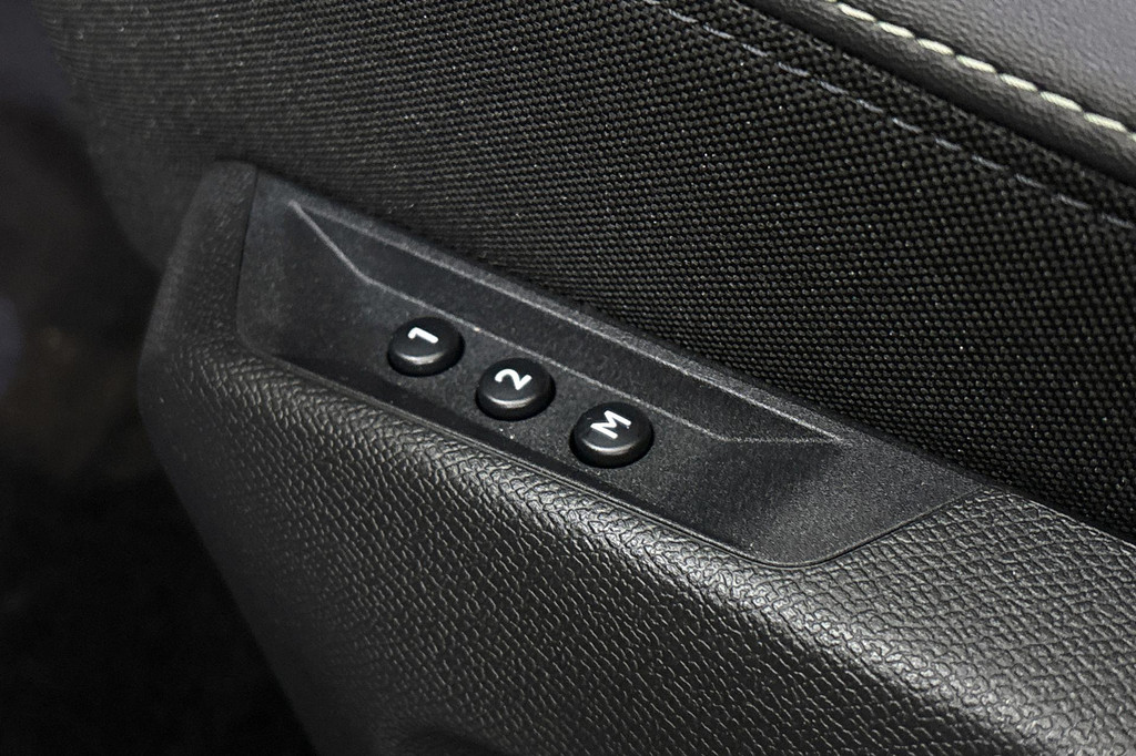 Peugeot 3008 (KFP32J) met abonnement