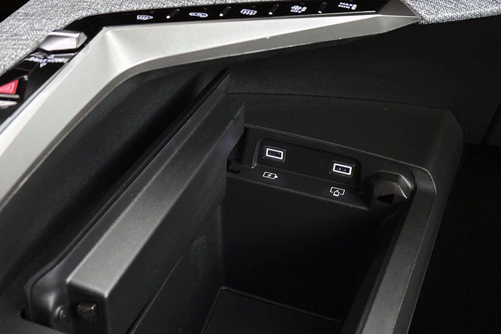 Peugeot 3008 (KFP32J) met abonnement