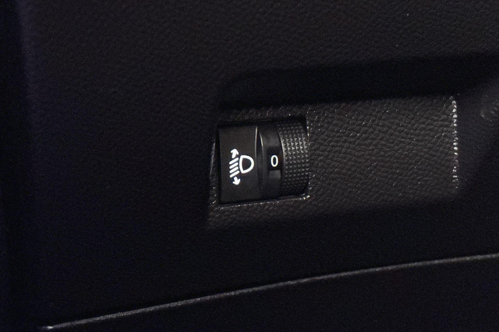 Lancia Ypsilon (JTJ96N) met abonnement