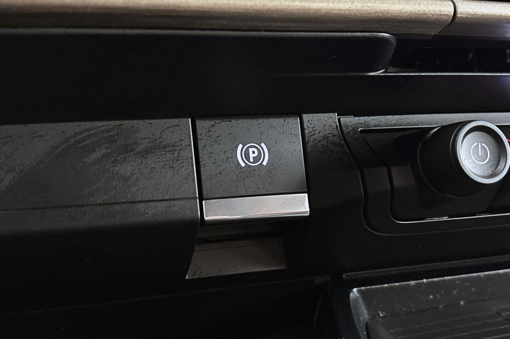 Lancia Ypsilon (JTJ96N) met abonnement