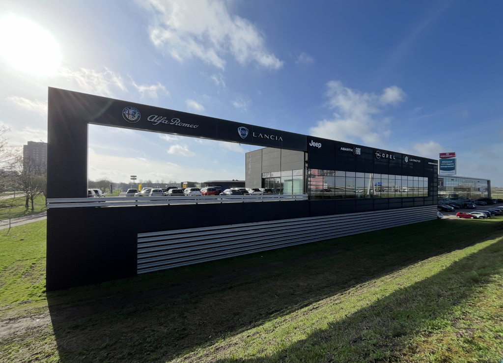 Lancia Ypsilon (JTJ96N) met abonnement