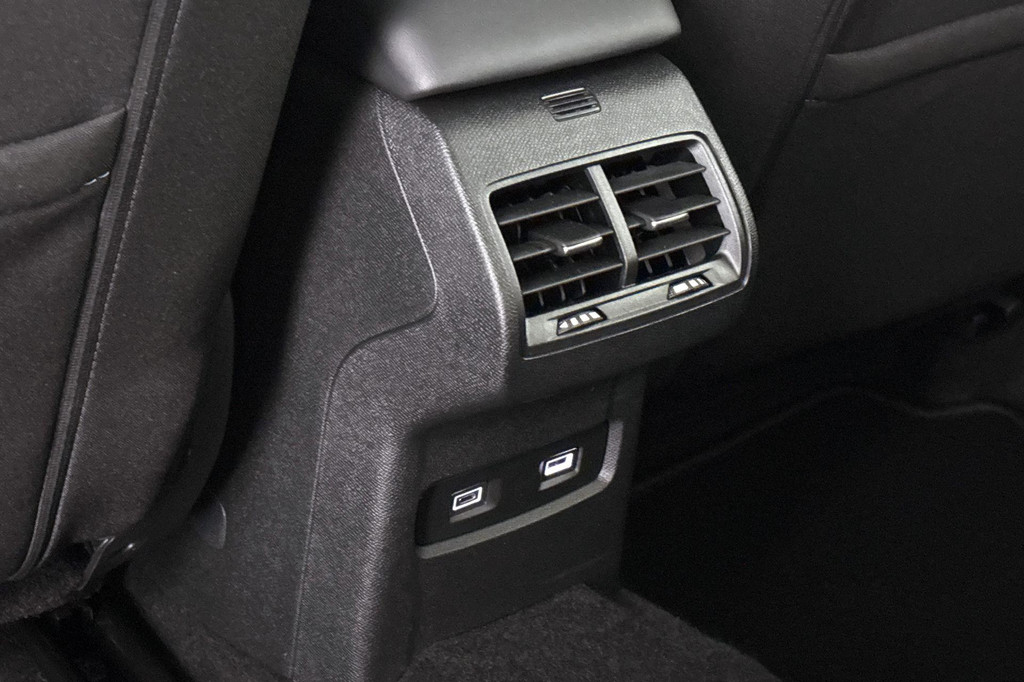 Citroën Ë-C4 (Z853GG) met abonnement