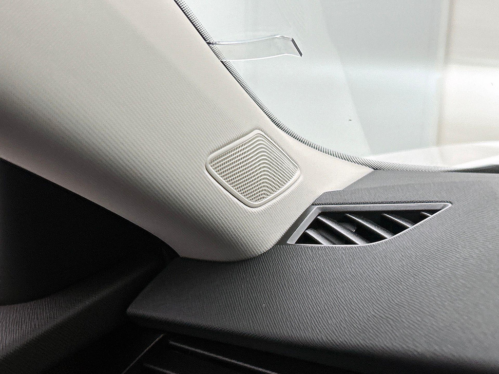 ŠKODA Octavia (KGJ47Z) met abonnement