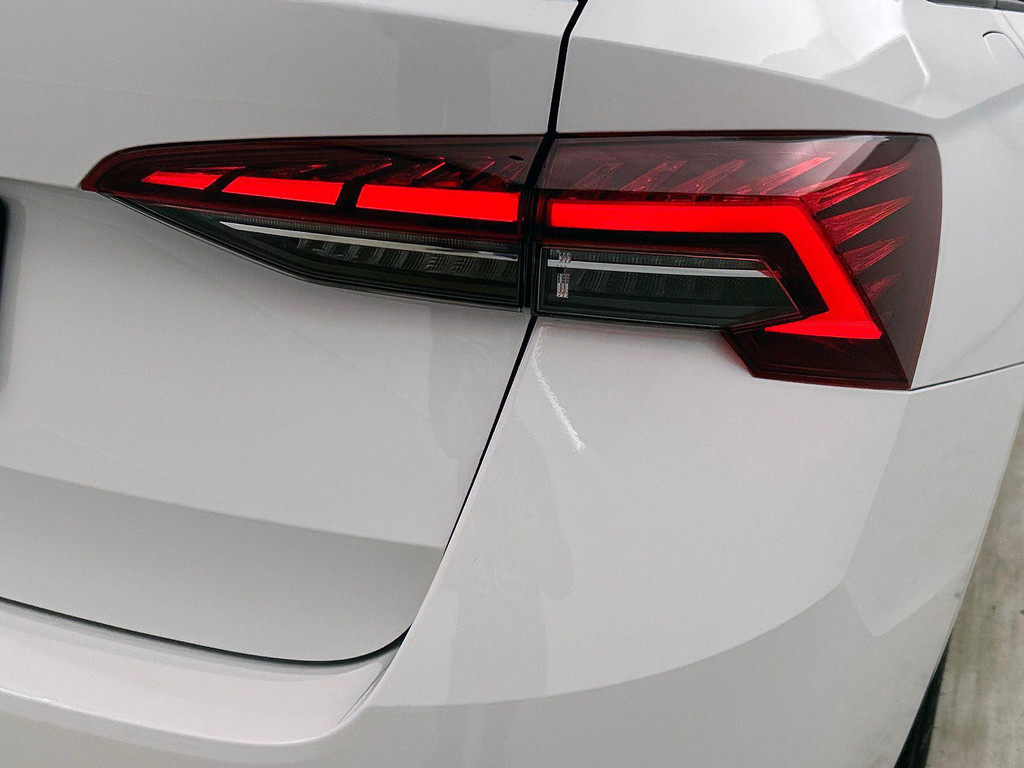 ŠKODA Octavia (KGJ47Z) met abonnement