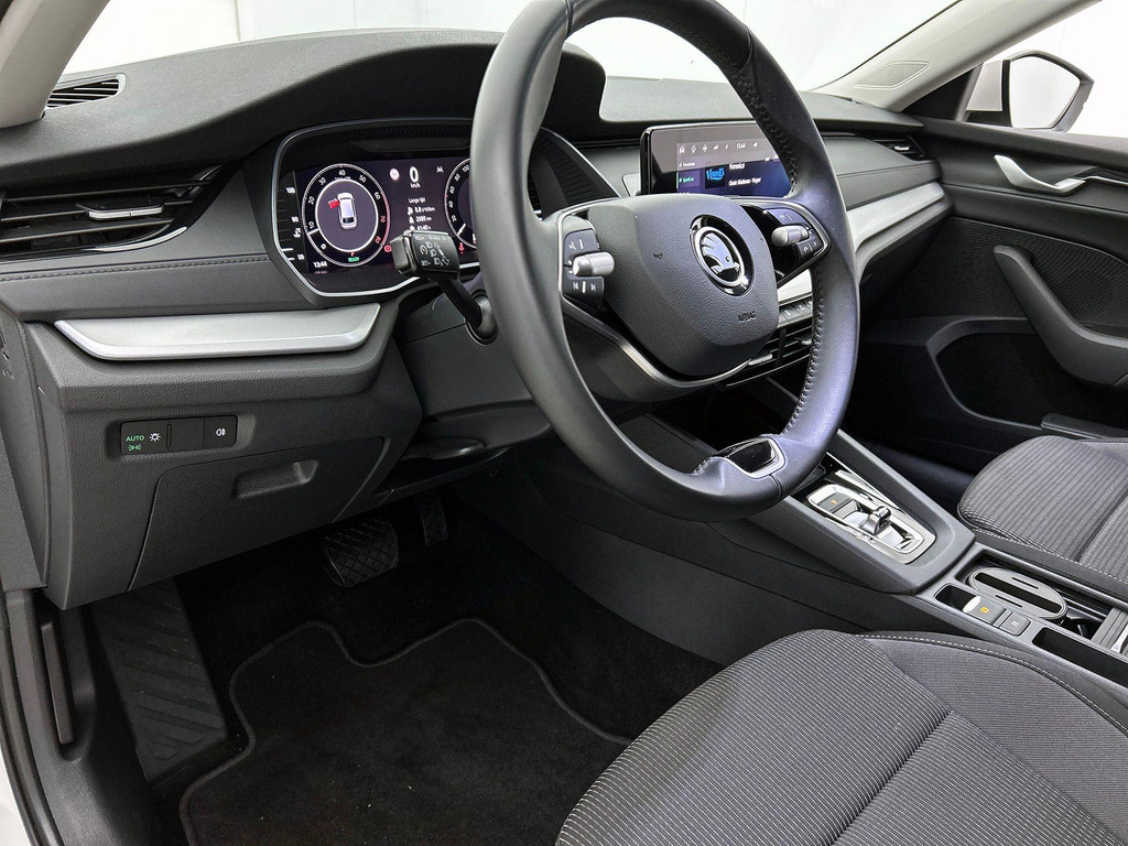 ŠKODA Octavia (KGJ47Z) met abonnement