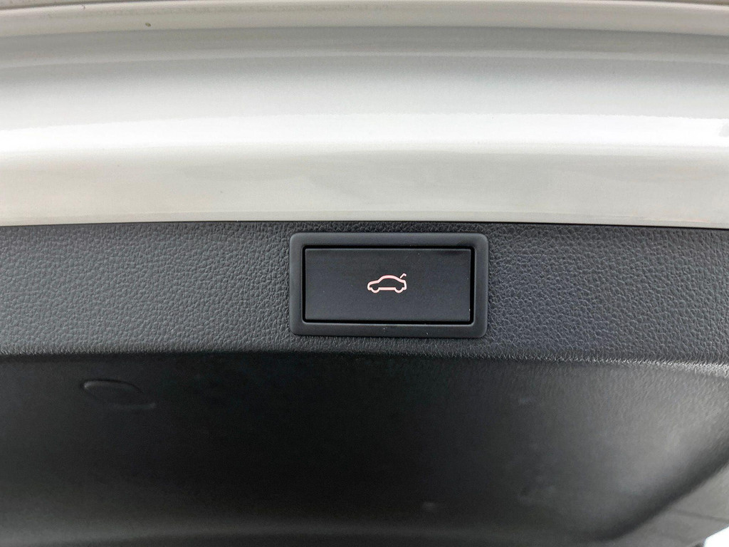 ŠKODA Octavia (KGJ47Z) met abonnement