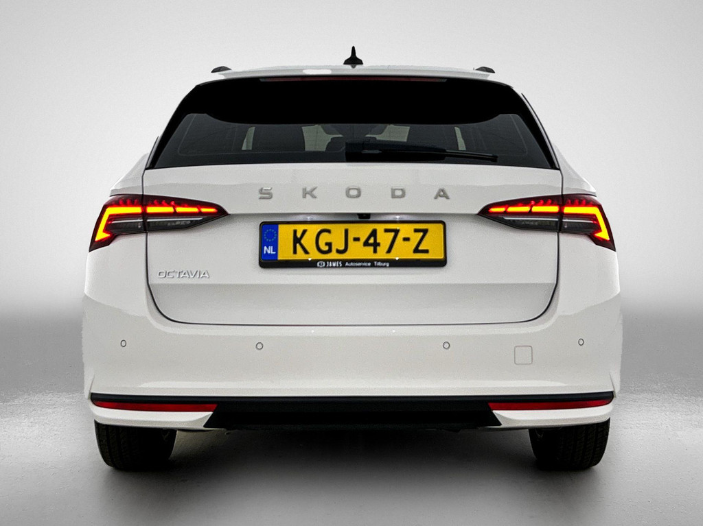 ŠKODA Octavia (KGJ47Z) met abonnement