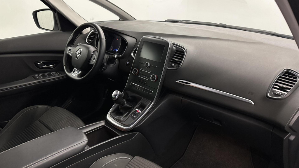 Renault Scénic (N796XN) met abonnement