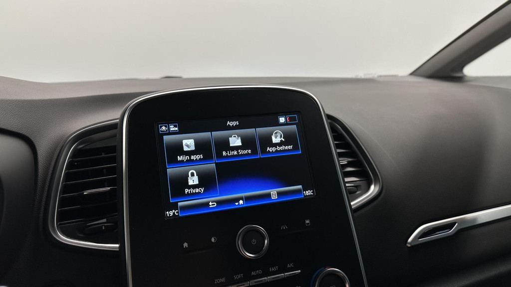 Renault Scénic (N796XN) met abonnement