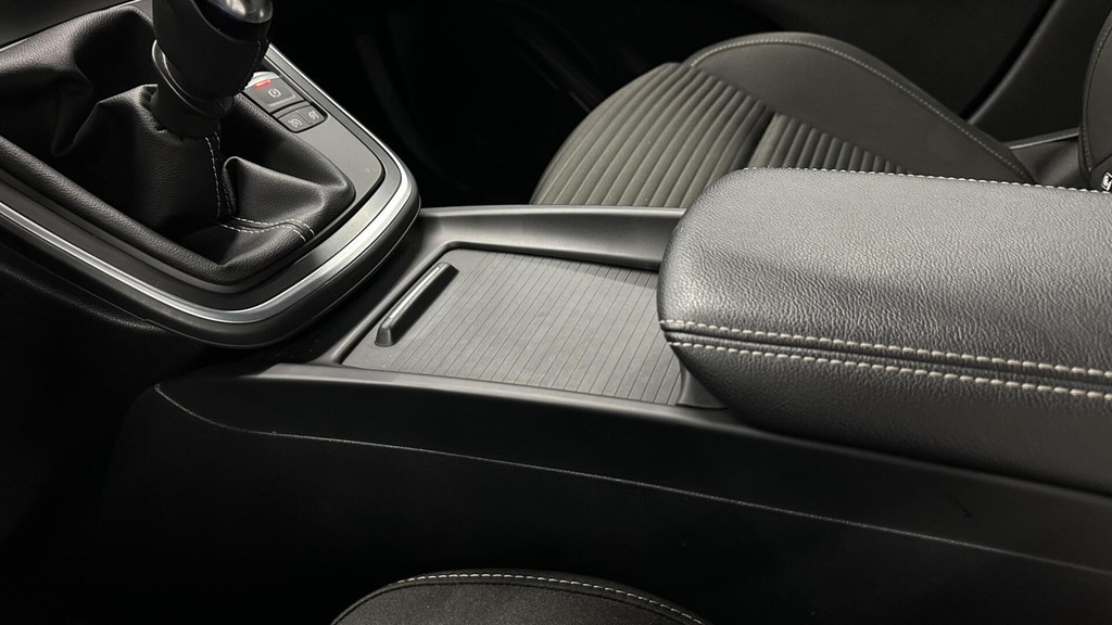 Renault Scénic (N796XN) met abonnement