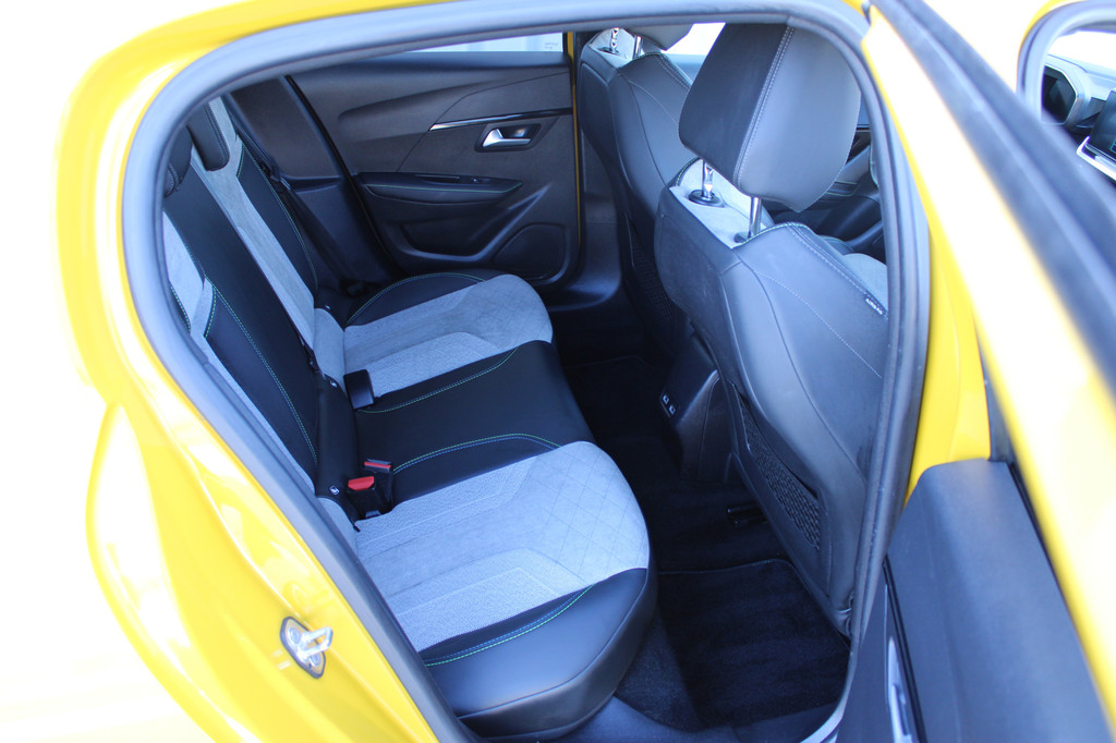 Peugeot e-208 (K882XT) met abonnement