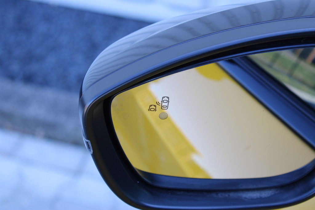 Peugeot e-208 (K882XT) met abonnement