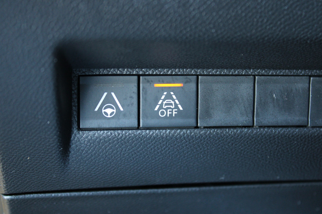 Peugeot e-208 (K882XT) met abonnement