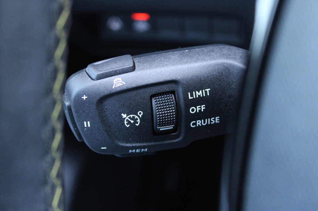 Peugeot e-208 (K882XT) met abonnement