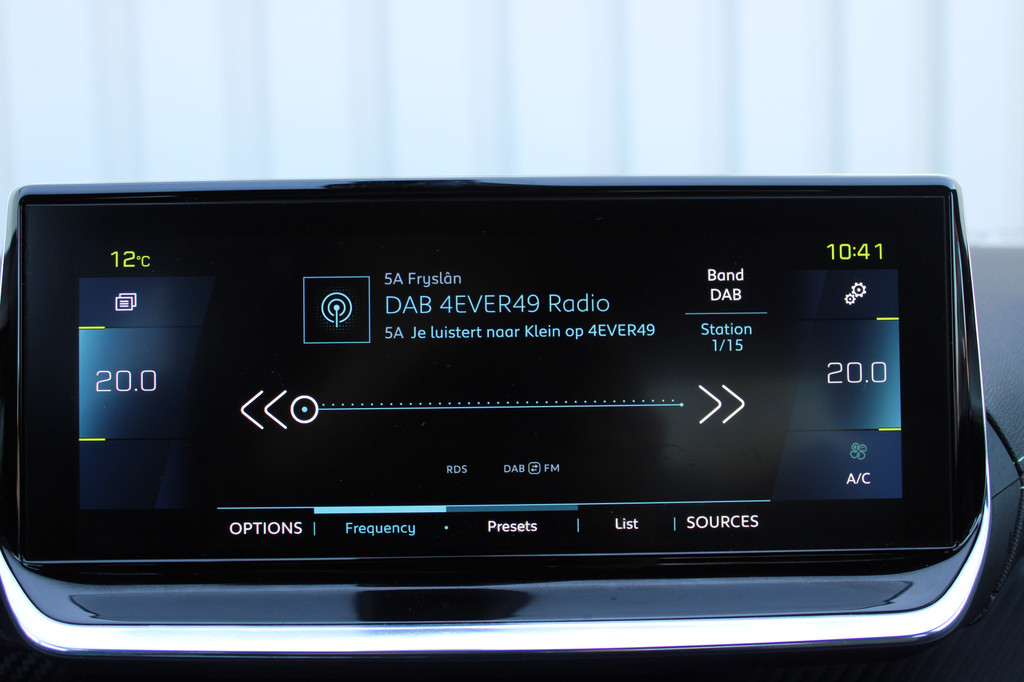 Peugeot e-208 (K882XT) met abonnement