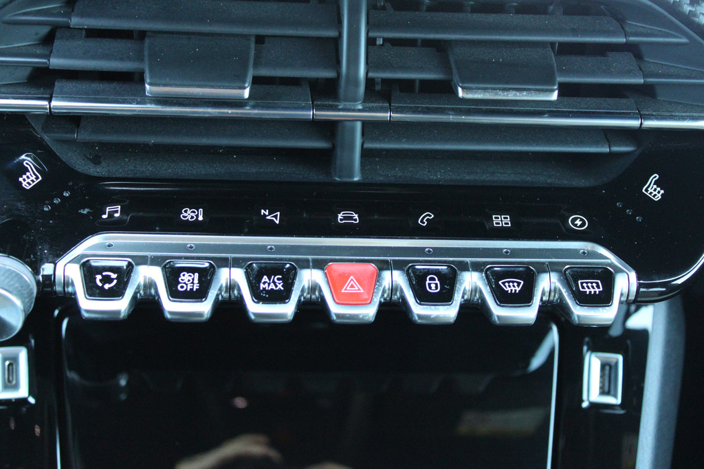 Peugeot e-208 (K882XT) met abonnement