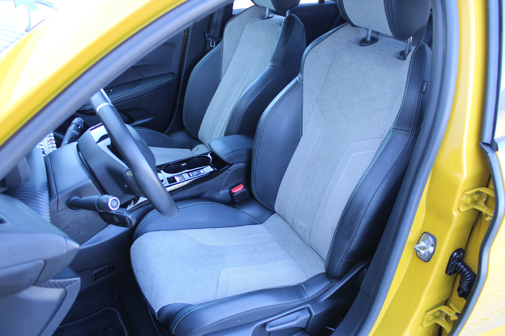 Peugeot e-208 (K882XT) met abonnement