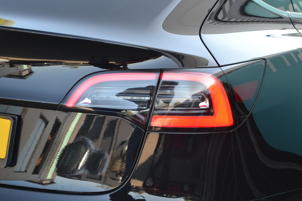 Tesla Model 3 (K678BS) met abonnement