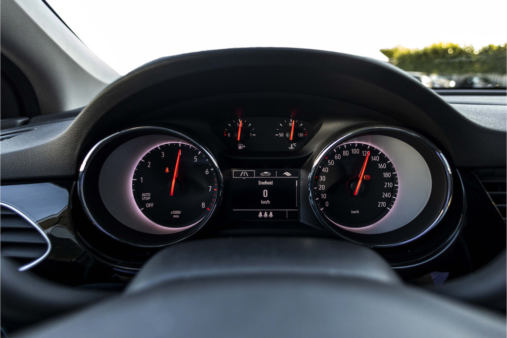 Opel Astra (K552VG) met abonnement