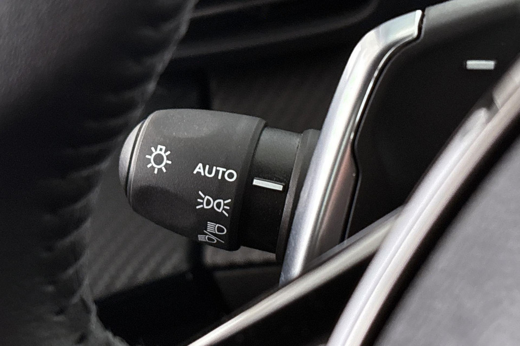 Peugeot 208 (HTP33D) met abonnement