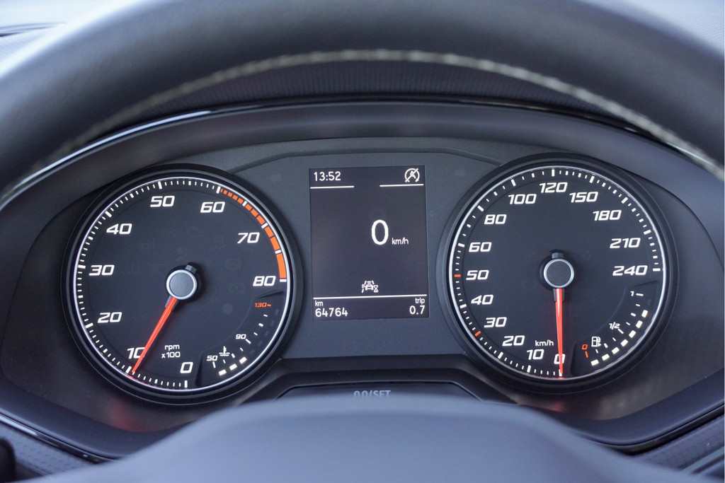 Seat Arona (R445ZZ) met abonnement