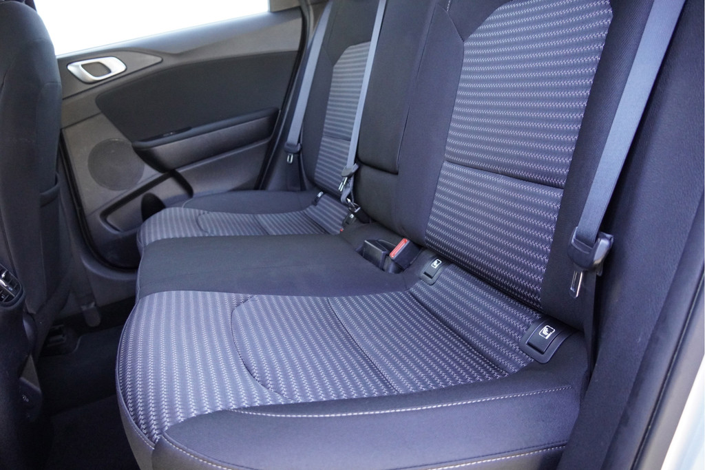 Kia Ceed Sportswagon (S748LF) met abonnement