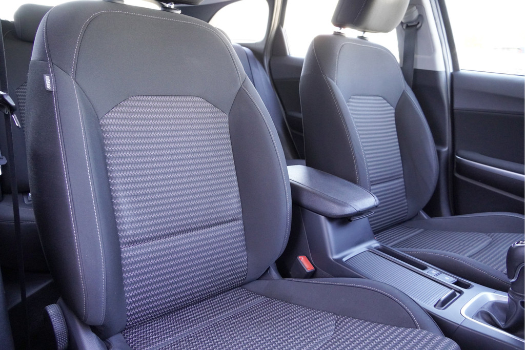 Kia Ceed Sportswagon (S748LF) met abonnement