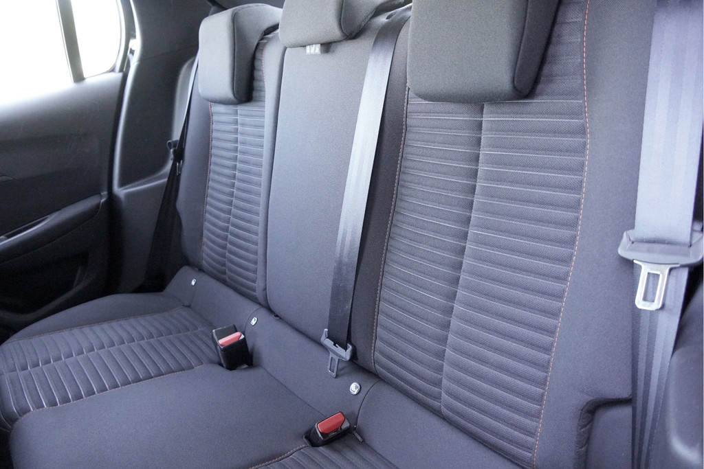 Peugeot 208 (G152ZP) met abonnement