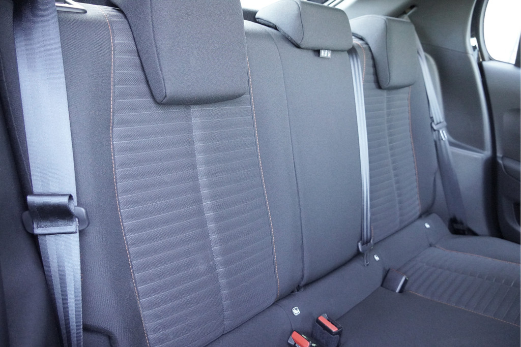 Peugeot 208 (G152ZP) met abonnement