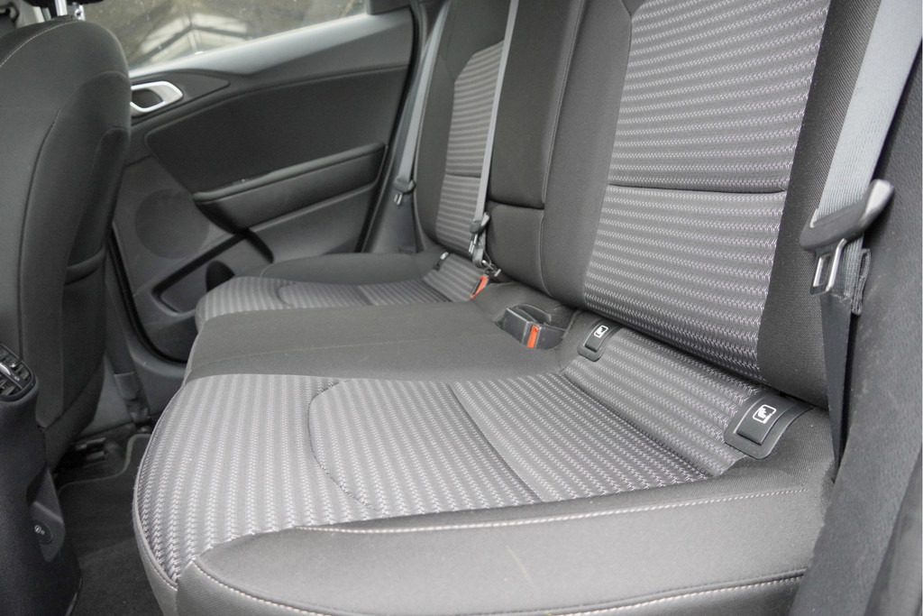 Kia Ceed (R616JR) met abonnement