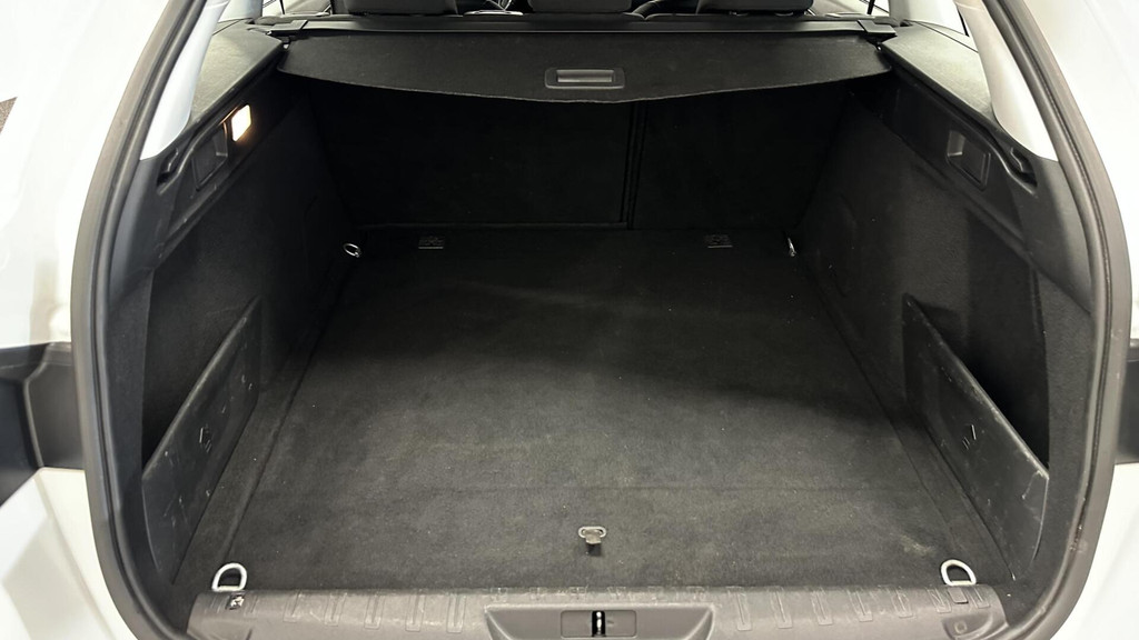 Peugeot 308 (K091NJ) met abonnement