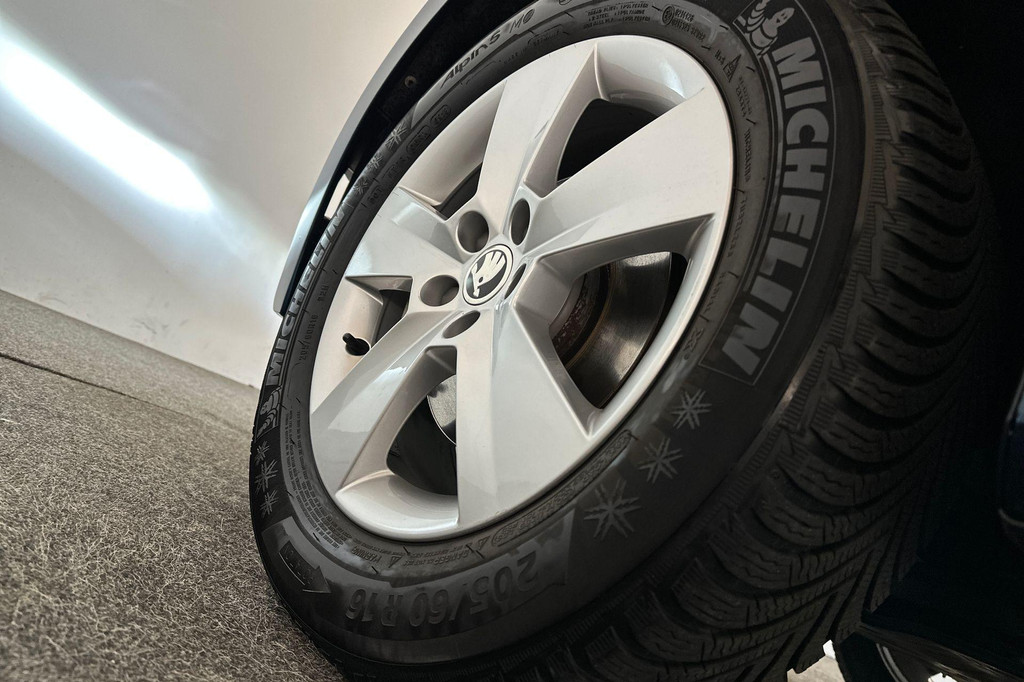 ŠKODA Kamiq (L158GL) met abonnement