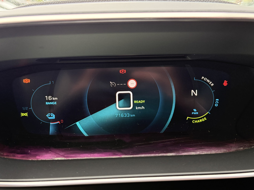 Peugeot e-208 (L356FH) met abonnement