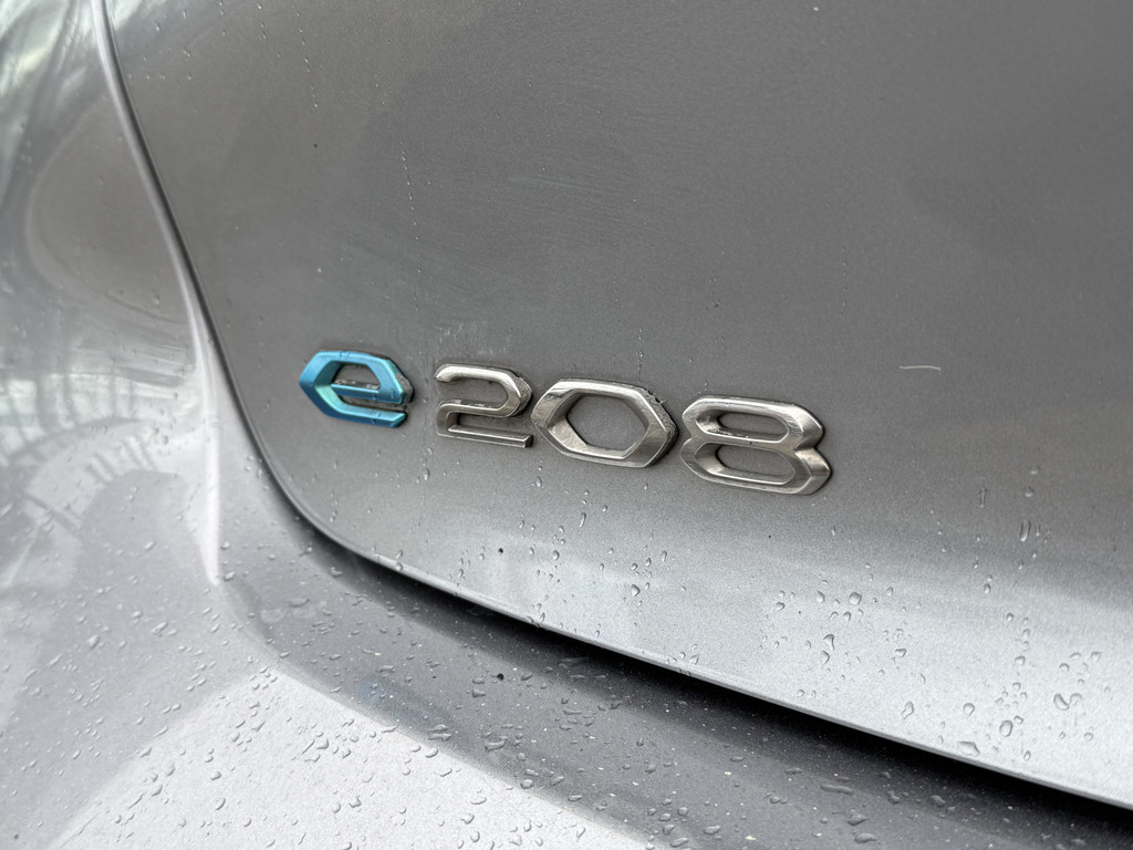 Peugeot e-208 (L356FH) met abonnement