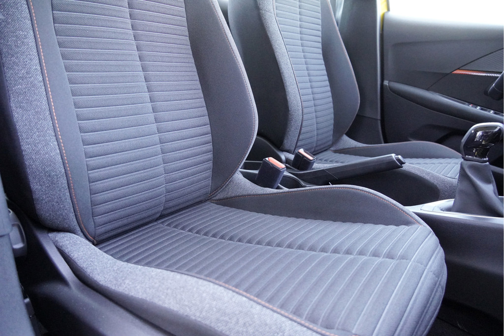 Peugeot 208 (R378JH) met abonnement
