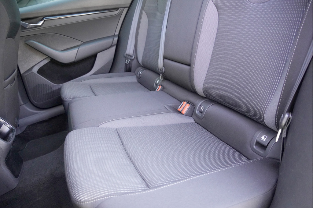 ŠKODA Octavia (L143LR) met abonnement