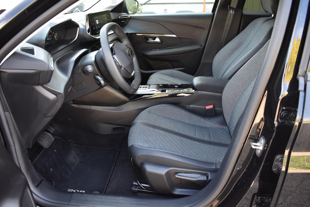 Peugeot e-208 (X999VK) met abonnement