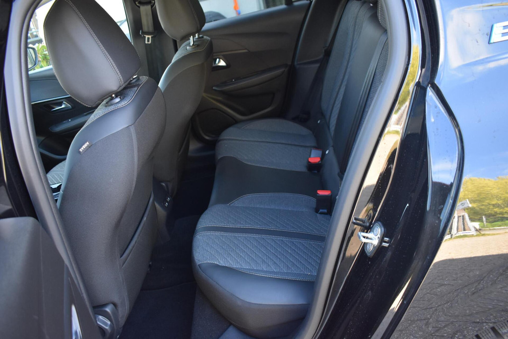 Peugeot e-208 (X999VK) met abonnement