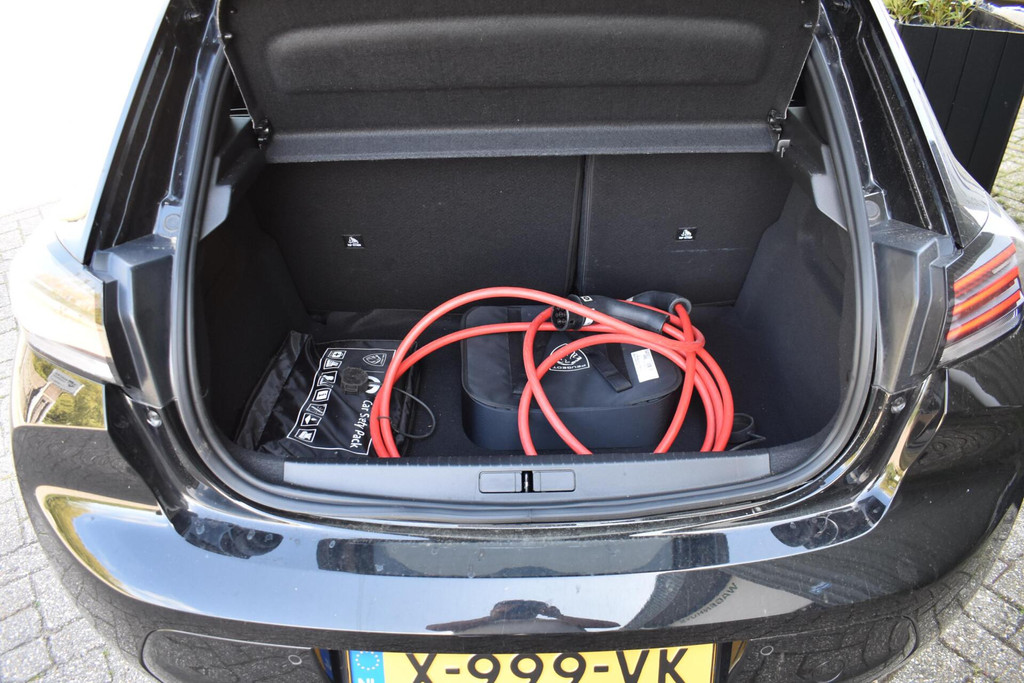 Peugeot e-208 (X999VK) met abonnement