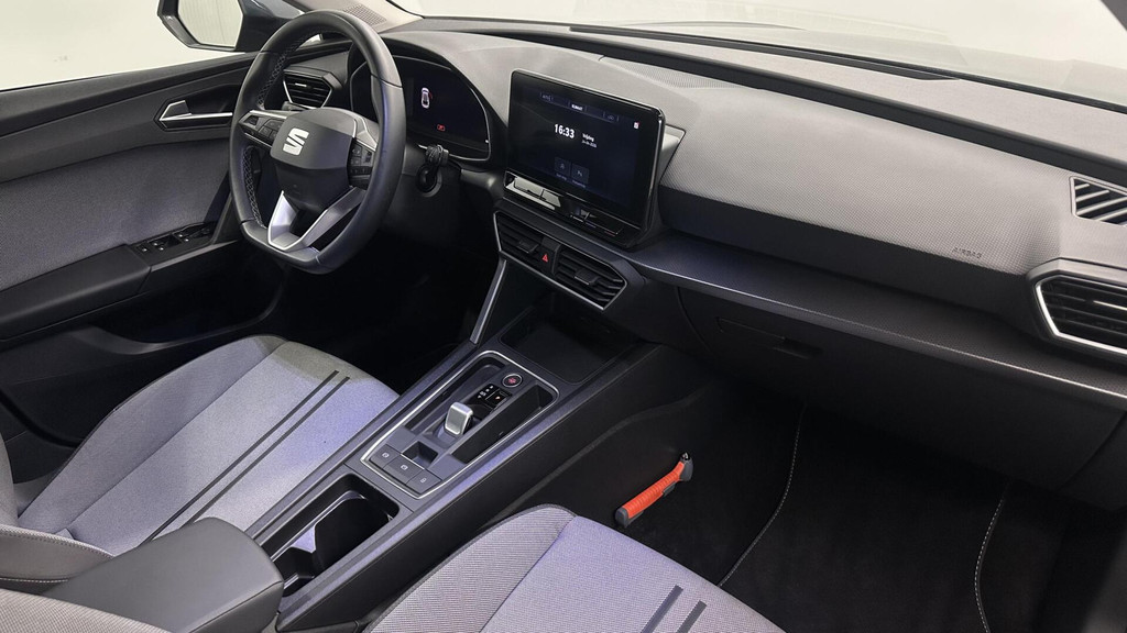 Seat Leon (R582HD) met abonnement