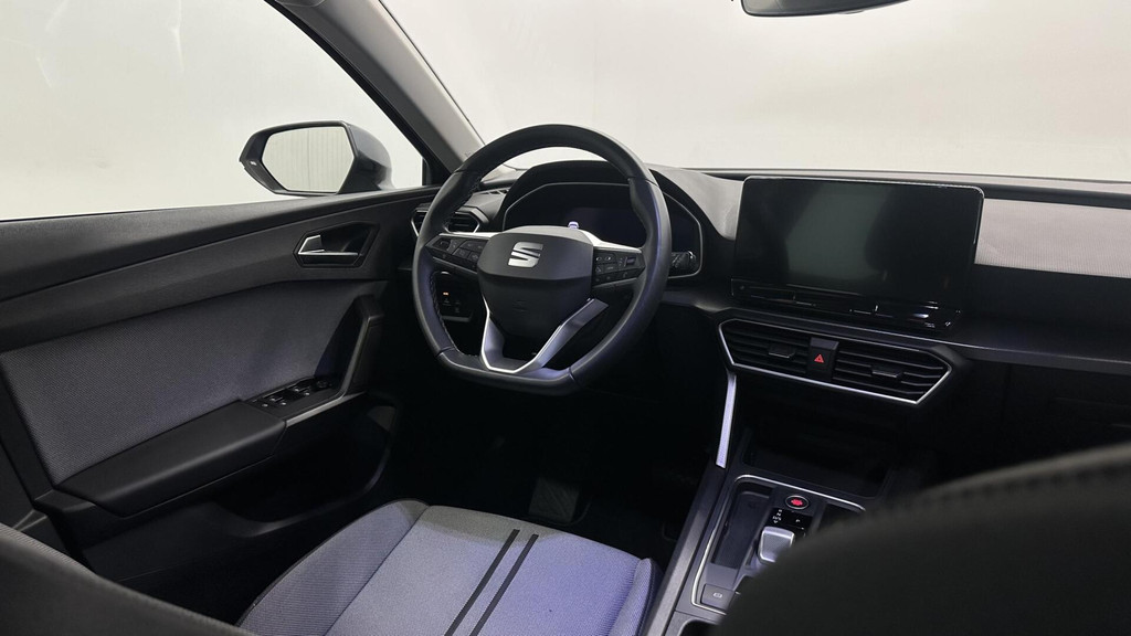 Seat Leon (R582HD) met abonnement