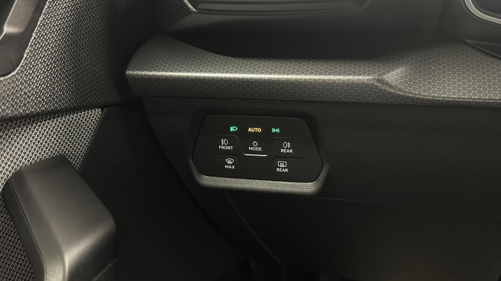 Seat Leon (R582HD) met abonnement