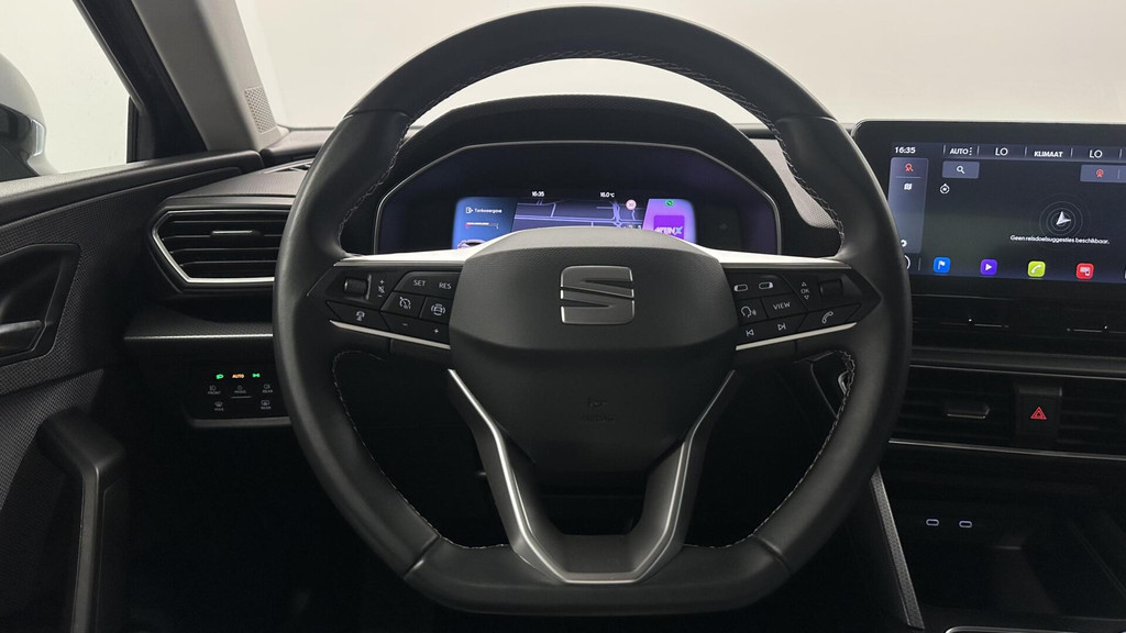 Seat Leon (R582HD) met abonnement