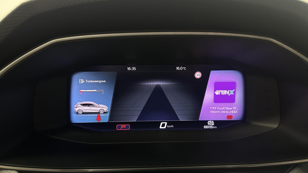 Seat Leon (R582HD) met abonnement