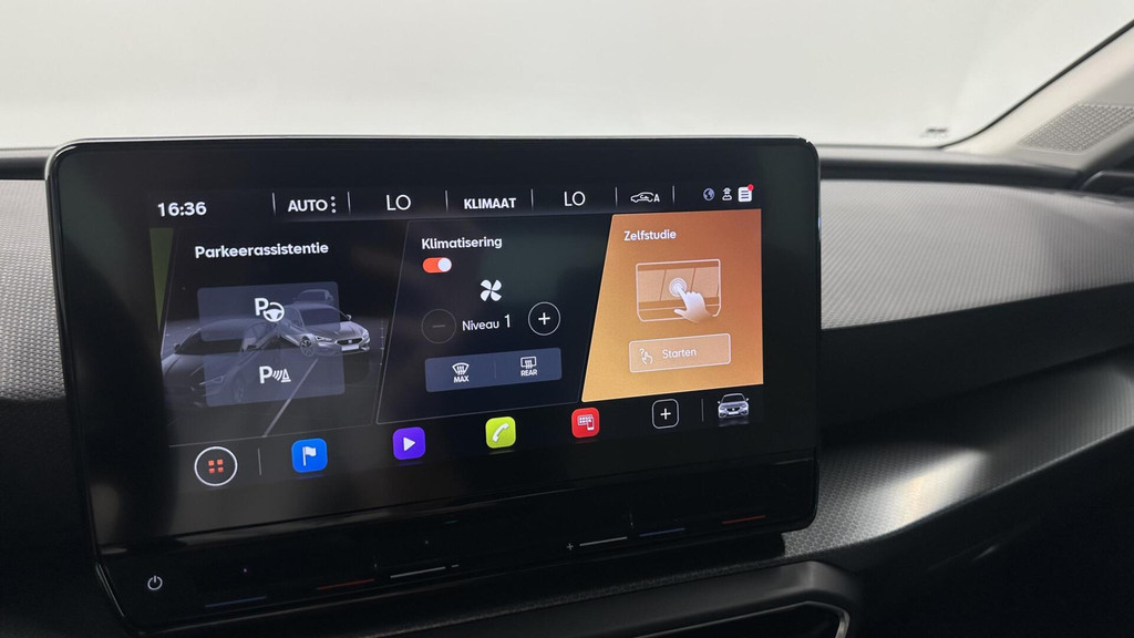 Seat Leon (R582HD) met abonnement